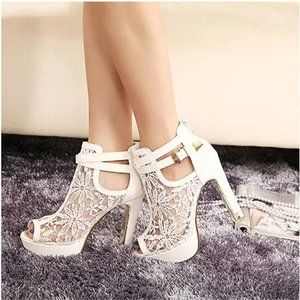 Women's Pretty Lace Flowers Open Toes High Heels Ankle Boots (WHITE)